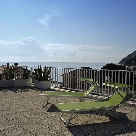 Hotel Garden 3*