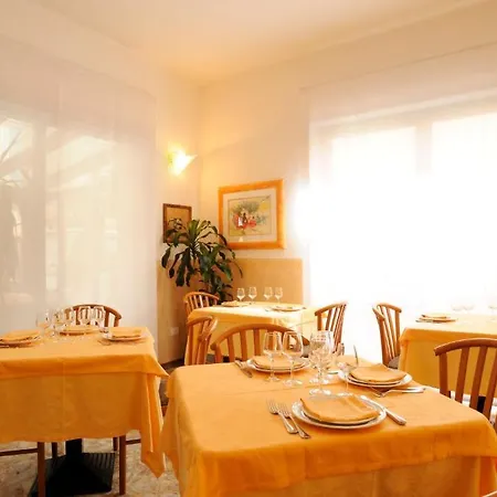 Hotel Garden 3*